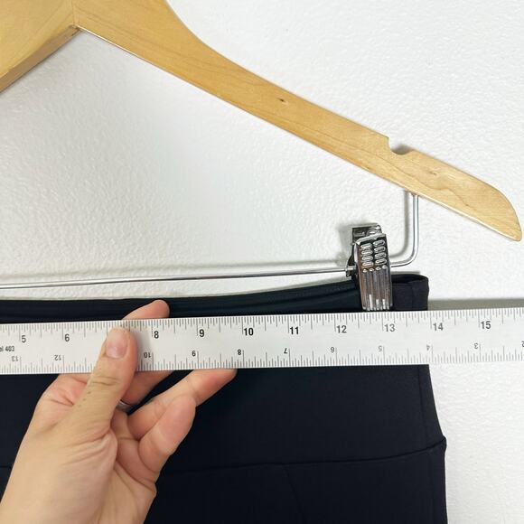 ASSETS by SPANX Women's Ponte Shaping Leggings Black sz L - Picture 6 of 8